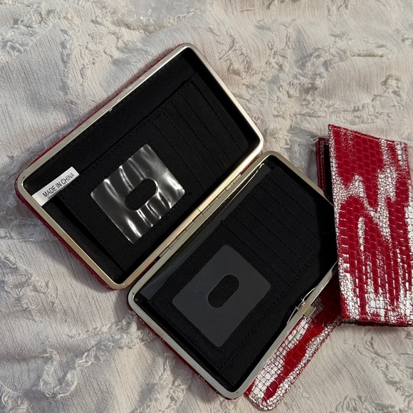 Red and Silver Clutch - Picture 2 of 9